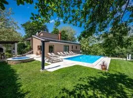Villa Ferlini