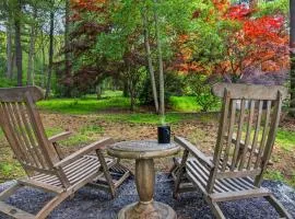 Whispering Fern Retreat - 4-Acre Luxury Escape, Fire Pit