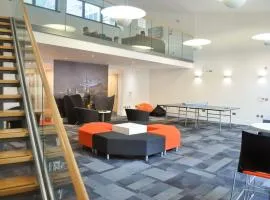 JOIVY Affordable 2, 4, 5 and 6 bed private flats, in Historic Old Town