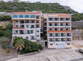 Hotel Adria, hotel em Neum