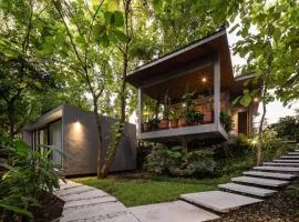 2BR for 8Pax at Guru Giri Forest Cabin Villa