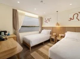 Fayrouz Sanctuary Dahabiya Cruise By Dhara Hotels - Luxor to Aswan 4 Nights from Monday to Friday