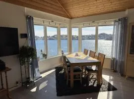 Lofoten Villa by the sea