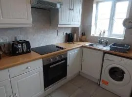 1 Bedroom Apartment Ponders End