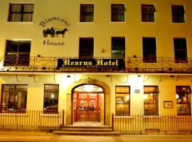 Hearns Hotel: Clonmel şehrinde bir otel