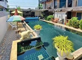 Ora House