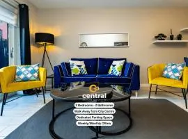 Trades Lane by CENTRAL SERVICED APARTMENTS - Walk Away From City Centre - 2 Bedrooms - 2 Bathrooms - Smart TVs in All Rooms - Dedicated Parking Space - Fully Equipped - Ground Floor - Walk Away From Dundee Bus & Train Station