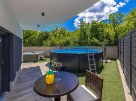 Holiday house VILLA VERONIQ with pool and jacuzzi