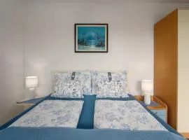 Apartment Funtana Apartments AP 2- nur 500 Meter zum Zentrum by Interhome