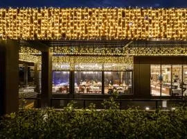 Movenpick Living Istanbul West