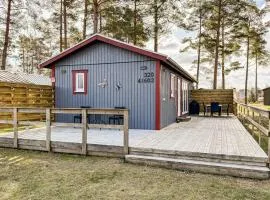 3 Bedroom Cozy Home In Löttorp