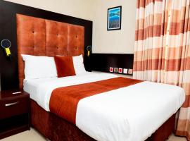 Jace-Darl Hotel and Suites, hotel u Asabi