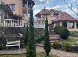 Полулюкс