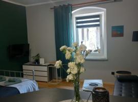 Przytulne Studio Góry Sowie – hotel w mieście Bielawa