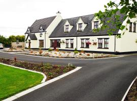 Glenmore House, hotel in Ballycastle