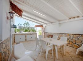 Villa Burdi, hotel a Capitolo