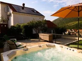 Apartment Pina - A Home Away From Home With A Private Jacuzzi