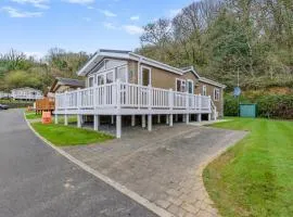 2 Bed in Stepaside oc-pw1003