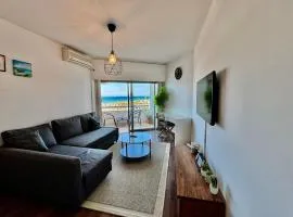 Sea View 1BR With Pool Access