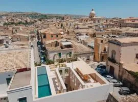 ISULATRAVEL - Palazzo Sicilia con piscina riscaldata