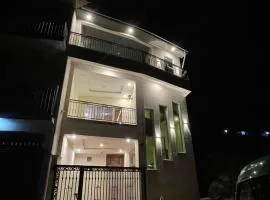 2 Rooms Alfalah Rentals Private Villa