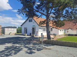 Camping Les 2 Plages, hotelli kohteessa Quend