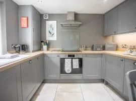 Cosy 2-Bed Stone Cottage in Gargrave by MCPI Hosting, Ideal for Families & Friends!