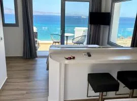 Dia suites collection