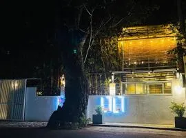 Eighty seven guest and restaurant