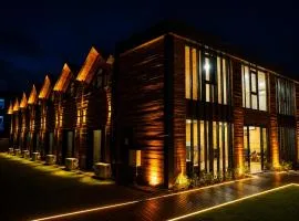 City Bungalow Hotel