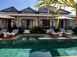 YUGA NYANYI SUITE Boutique Hotel with Pool & Ricefield View
