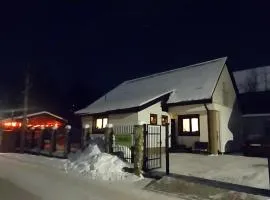 Chalupa pri vodopade