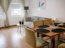 Apartment am Berg, hotell sihtkohas Grünstadt