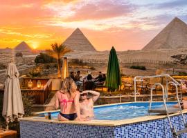 Pyramids Height Hotel & Pyramids Master Scene Rooftop, hotel en El Cairo