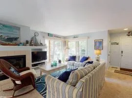 Sea Colony - 56046 Pinewood Dr