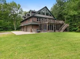 Grand Tomahawk Lodge