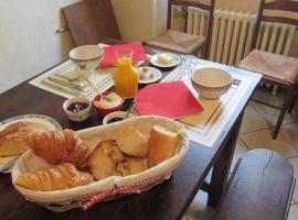 Auberge Les Volcans, hotel v destinaci Murat