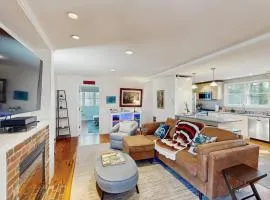 Wraparound Hideaway