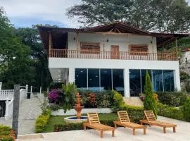 Espectacular Finca en San Jerónimo