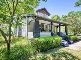 Three Oaks Retreat