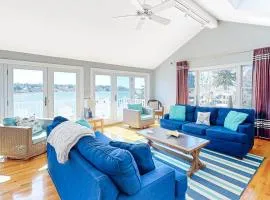 Island Bay Bungalow
