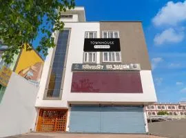 Super Townhouse Laksar Road Haridwar Formerly Waliya Hotel