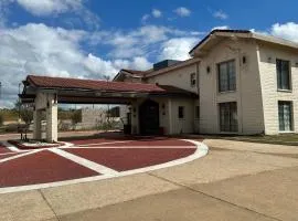 Super 8 by Wyndham Nacogdoches Near University