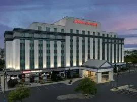 Hampton Inn & Suites Chicago North Shore