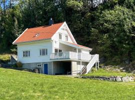 6 person holiday home in Bjoa-By Traum، فندق في Utbjoa