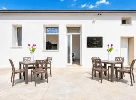 Almària - Rooms e Garden