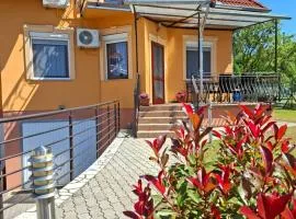 Napsugár Apartman