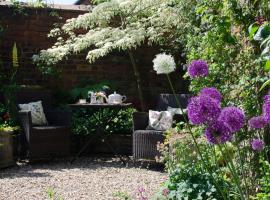 The Hollies Bed and Breakfast, B&B in Uppingham