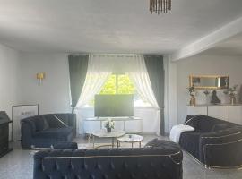Vila Cristal paris, hotel en Tordera