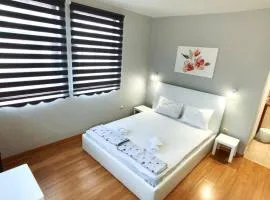 Blue Horizon Apartments